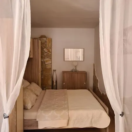 Simona Apartamento Ražanj