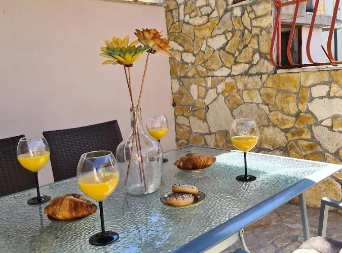 Διαμέρισμα Simona Ražanj